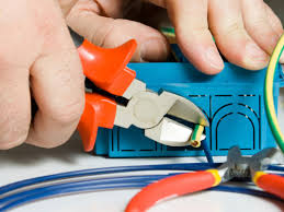 Giá điện tăng: Mách bạn sử dụng các loại bóng đèn tiết kiệm điện