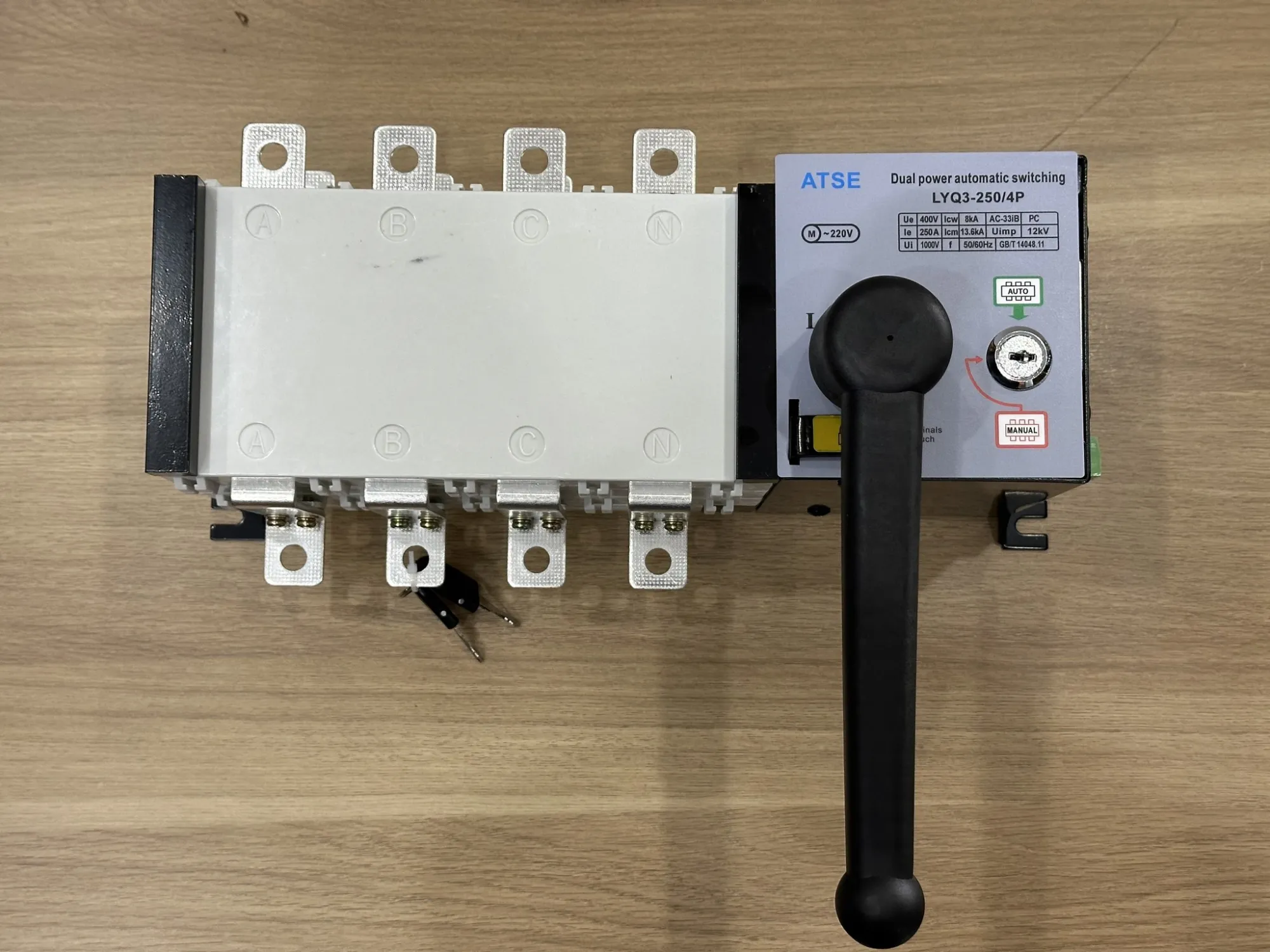 CHUYỂN NGUỒN TỰ ĐỘNG 3 PHA 12A – ATS 4P 125A 250A – CHUYỂN NGUỒN TỰ ĐỘNG CÔNG SUẤT LỚN – LYQ3